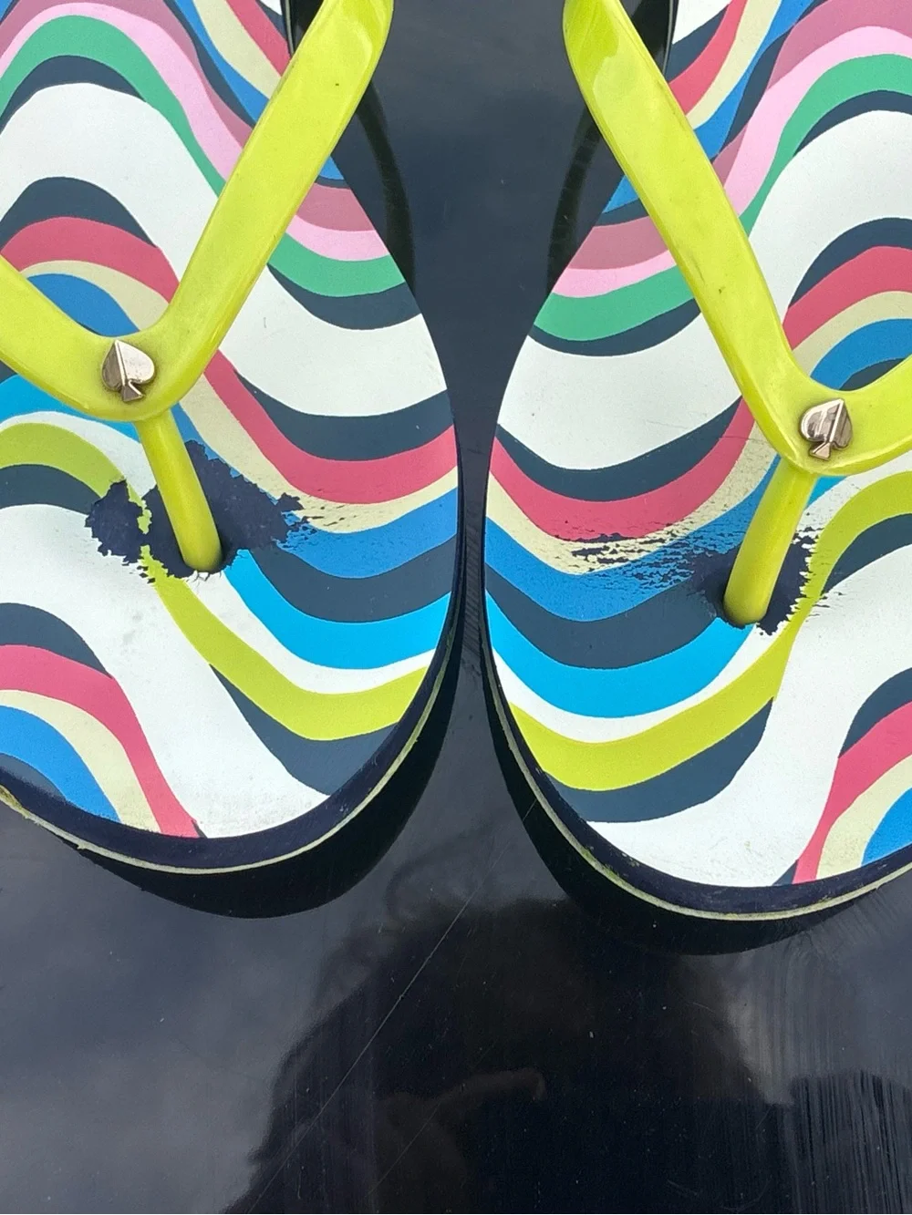 kate spade Neon Yellow Strap Multicolor Wave Pattern Flip Flops